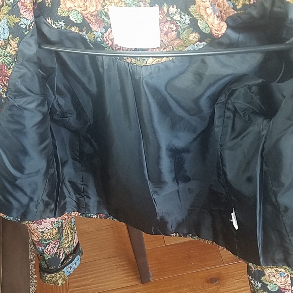 Jacket - Picture 6 of 6